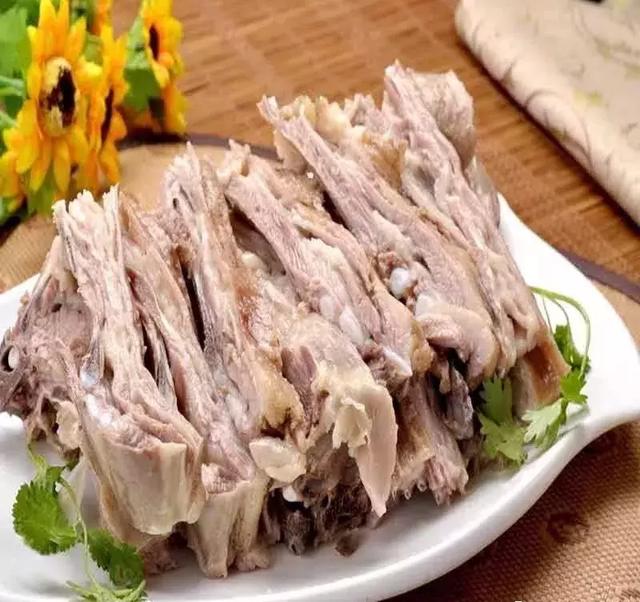 吃羊肉我只服新疆人!史上最全的羊肉做法,太攒劲了!你吃过吗?
