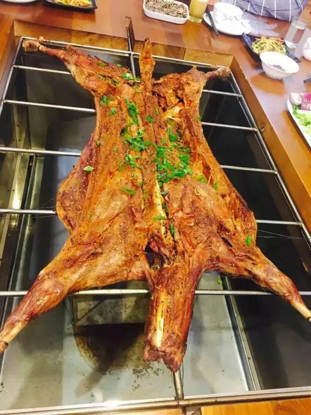 吃羊肉我只服新疆人!史上最全的羊肉做法,太攒劲了!你吃过吗?