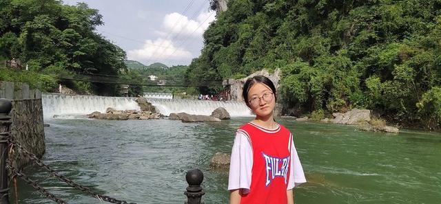 八月,穿越那片花海那湾水
