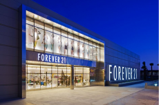 Forever21败走、直播带货兴起……快时尚玩法变了？