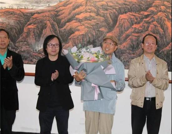荣宝斋画院梁建平新乡土水墨研究工作室师生作品汇报展隆重开幕