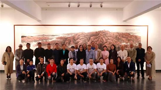 荣宝斋画院梁建平新乡土水墨研究工作室师生作品汇报展隆重开幕