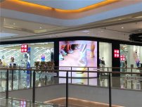 李宁业绩一路高歌，距离成为运动类品牌巨头的路程还有多远?