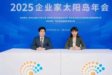 波司登连续8年业绩新高背后的双聚焦战略